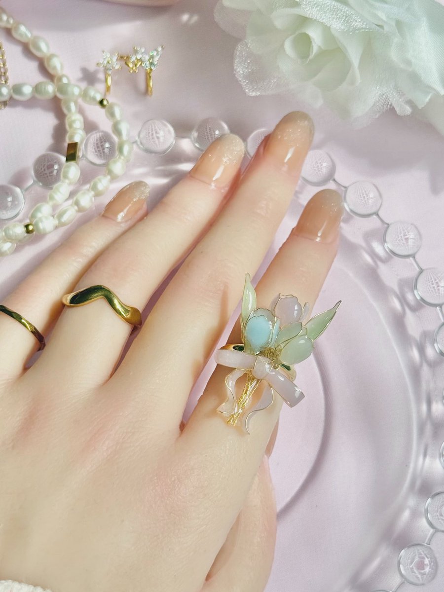 am. am. - handmade accessory - tweet media