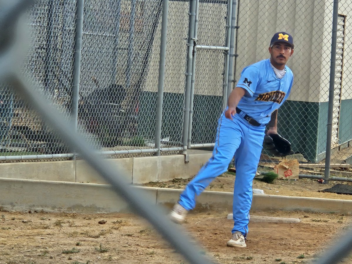 tspeterson40's tweet image. Montebello at Schurr today. Hoping the skies don't open up. #AlmontLeague #Rivalry