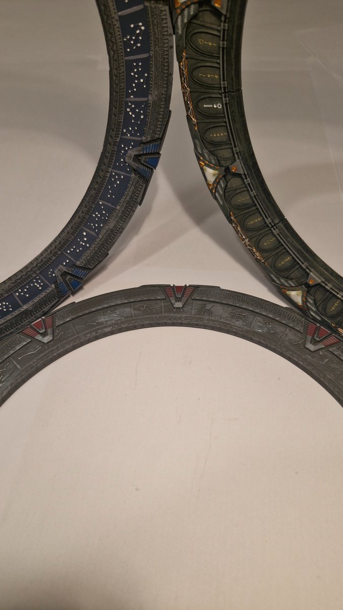 platschu's tweet photo. The three Stargate types. I hope we get a new type in the 4th show. @martingero  @BaronDestructo   #stargate https://t.co/7t0CpLDTSv