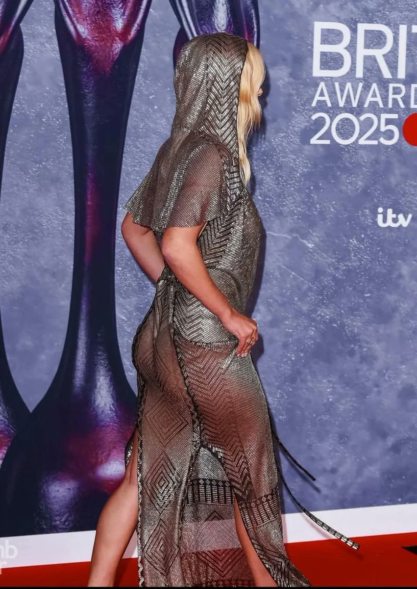 Daily Celebs tweet media