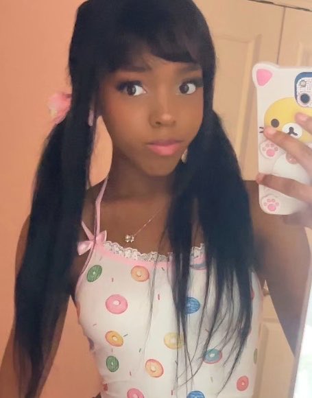 lola’lou⁷ tweet media