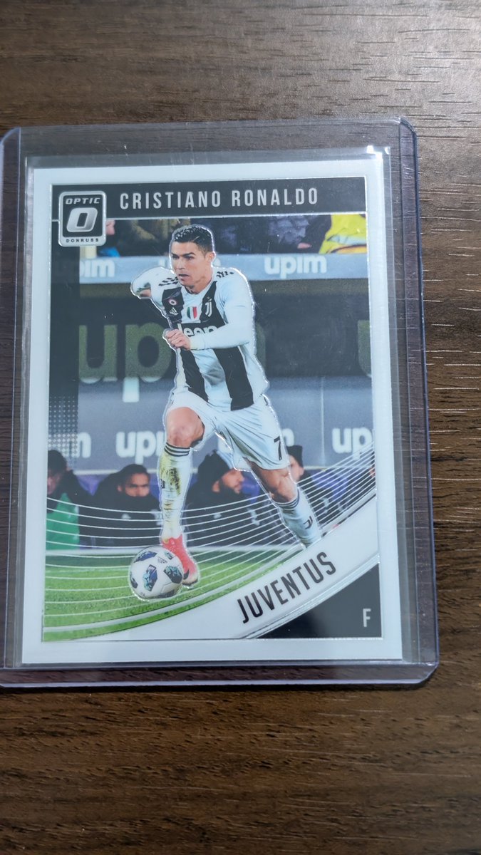 moerscards tweet media