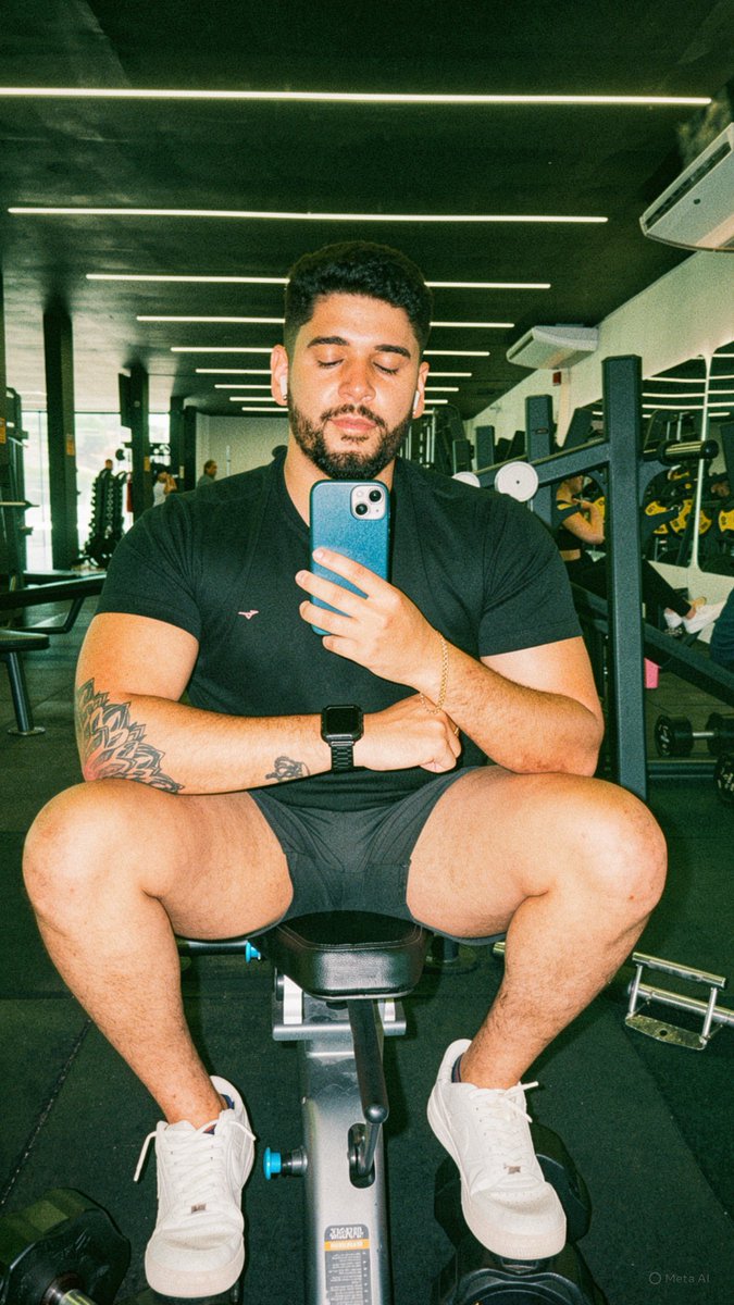 HugoVecino00's tweet photo. Top esse filtro do insta https://t.co/gvtZPReTdV
