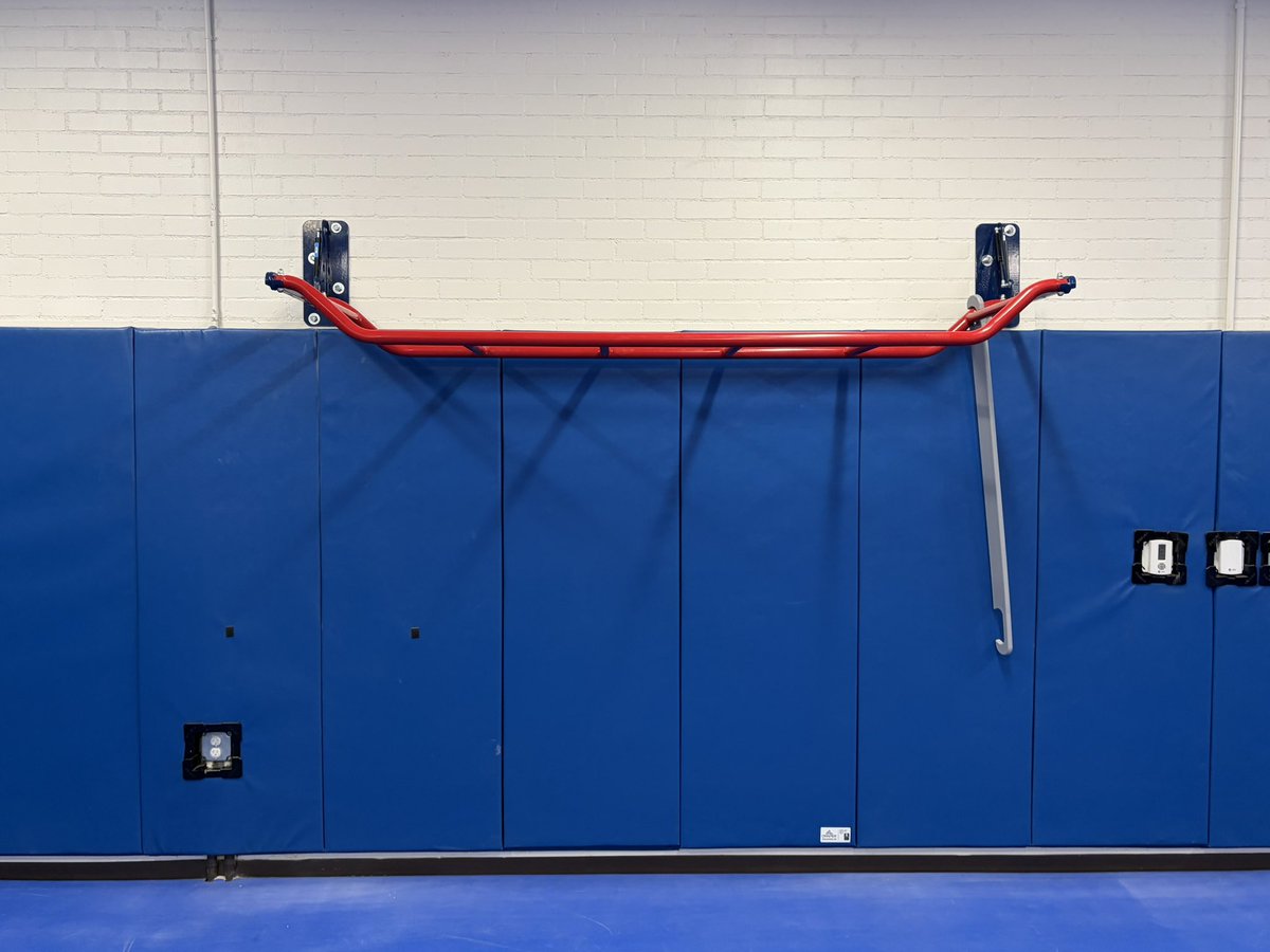 AlBocian's tweet image. It’s always fun when new #Equipment arrives and is ready for Ss use. 

Here’s a set of fold up monkey bars recently installed by maintenance in our mat room!

#Climb #Hang #Swing #MonkeyAround #AdaptedPE #VI #APE #Physed #PEGeeks #MonkeyBars #Grip #Arm #Strength
