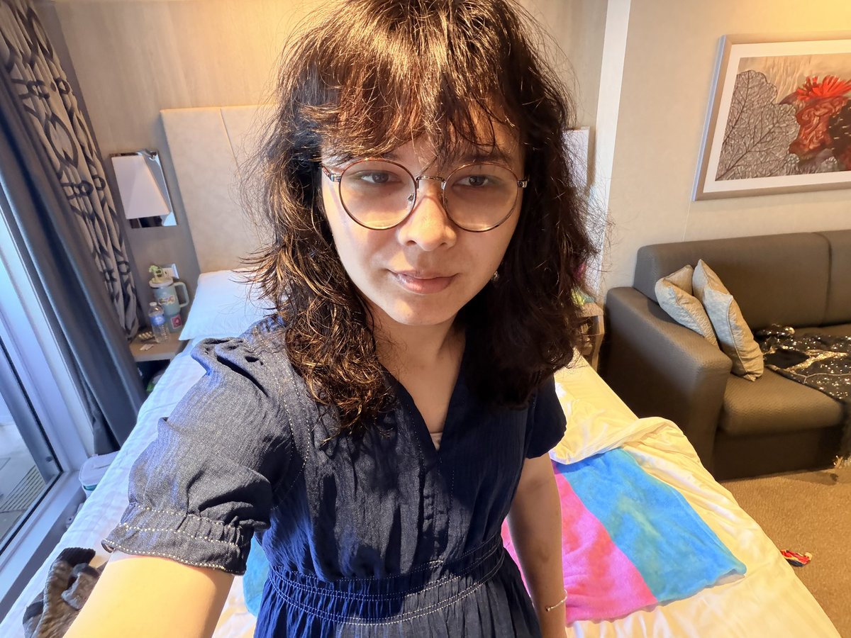 HazelFox🏳️‍⚧️🦊 tweet media