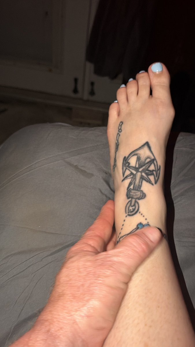 islandsoles82's tweet photo. “Slow touches, soft skin, and just enough tease to keep you thinking about it…”
#footmassage #sensualvibes #teasingyou #footfetish #prettyfeet
#softtouch #touchme #subtlesexy #flirtypost #moodsetter
#pampered #relaxandunwind #desire #playfultease #sweettemptation https://t.co/Y6Dh8gyog8