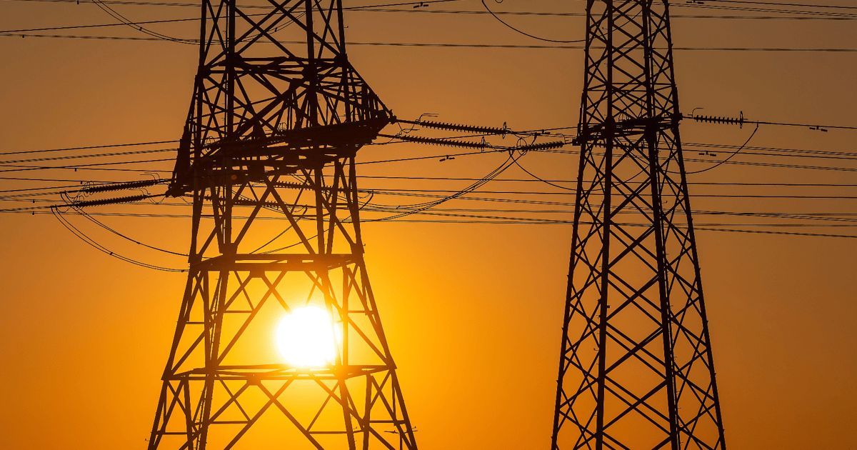 Lance_Edelman's tweet image. Gridlocked: #Power Constraints Shape the Future of Data Centers - buff.ly/Js7DZJy #powergrid #IT #tech #datacenter #energy #electricity