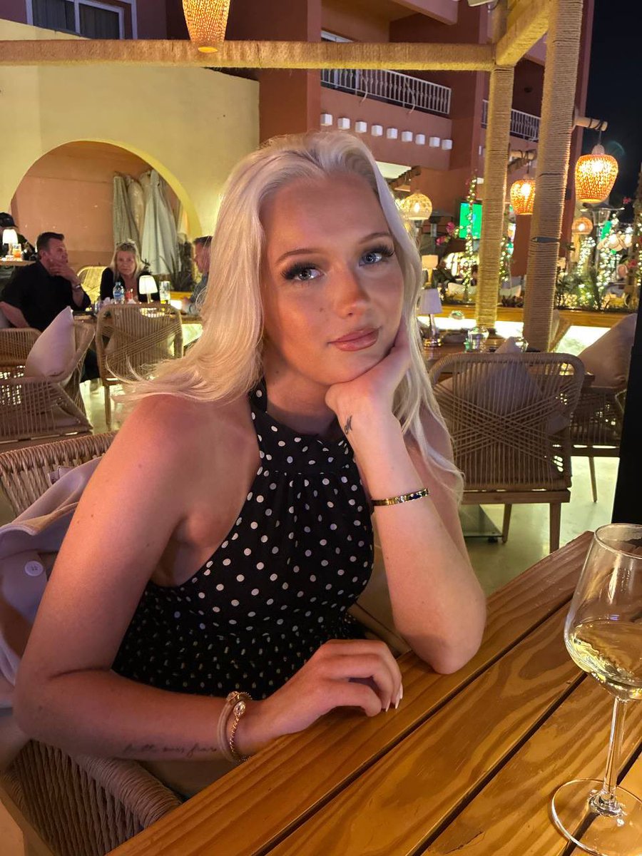 BerryBusig tweet media