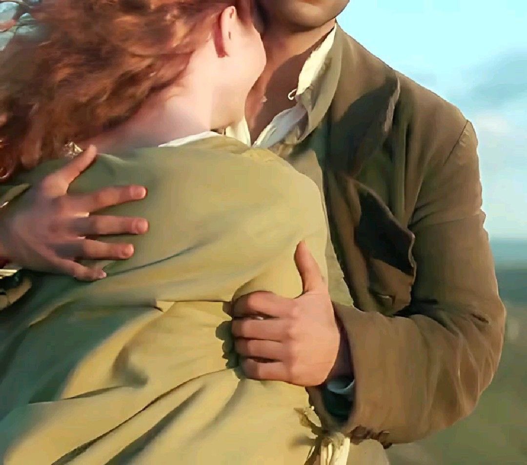 lyra ☾ tweet media