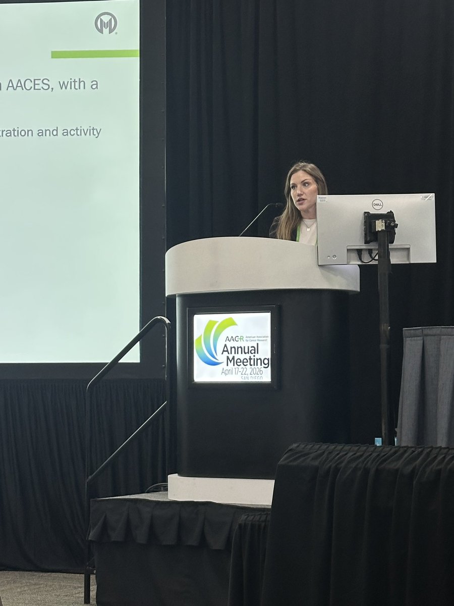 MoffittNews's tweet photo. Happening now at #AACR26: Brett Reid, MPH (@BrettMReid), shares how the spatial distribution of T cells within tumors may influence ovarian cancer survival in Black women. #MoffittAACR26 @AACR https://t.co/xFM9rotVYK