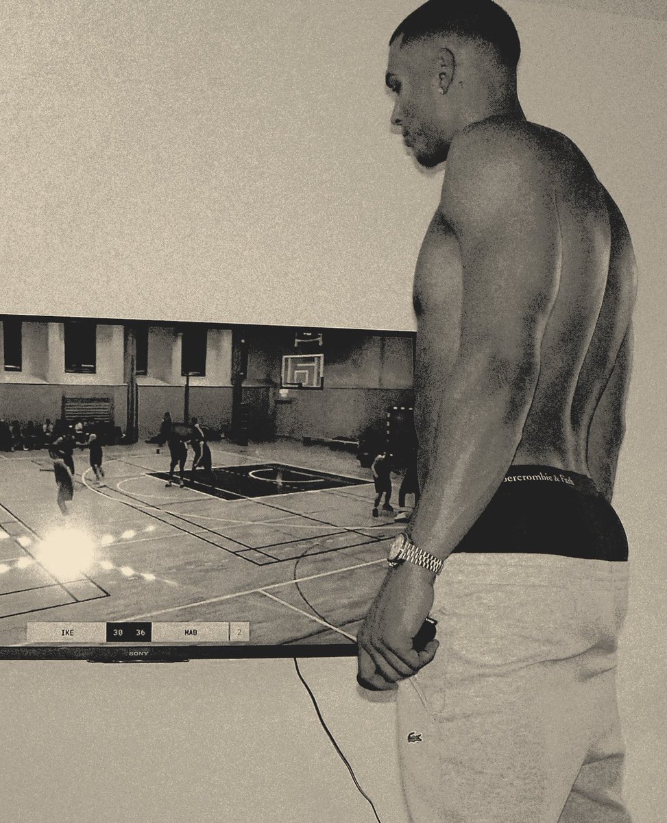 𝗠𝗔𝗥𝗟𝗢𝗡 tweet media