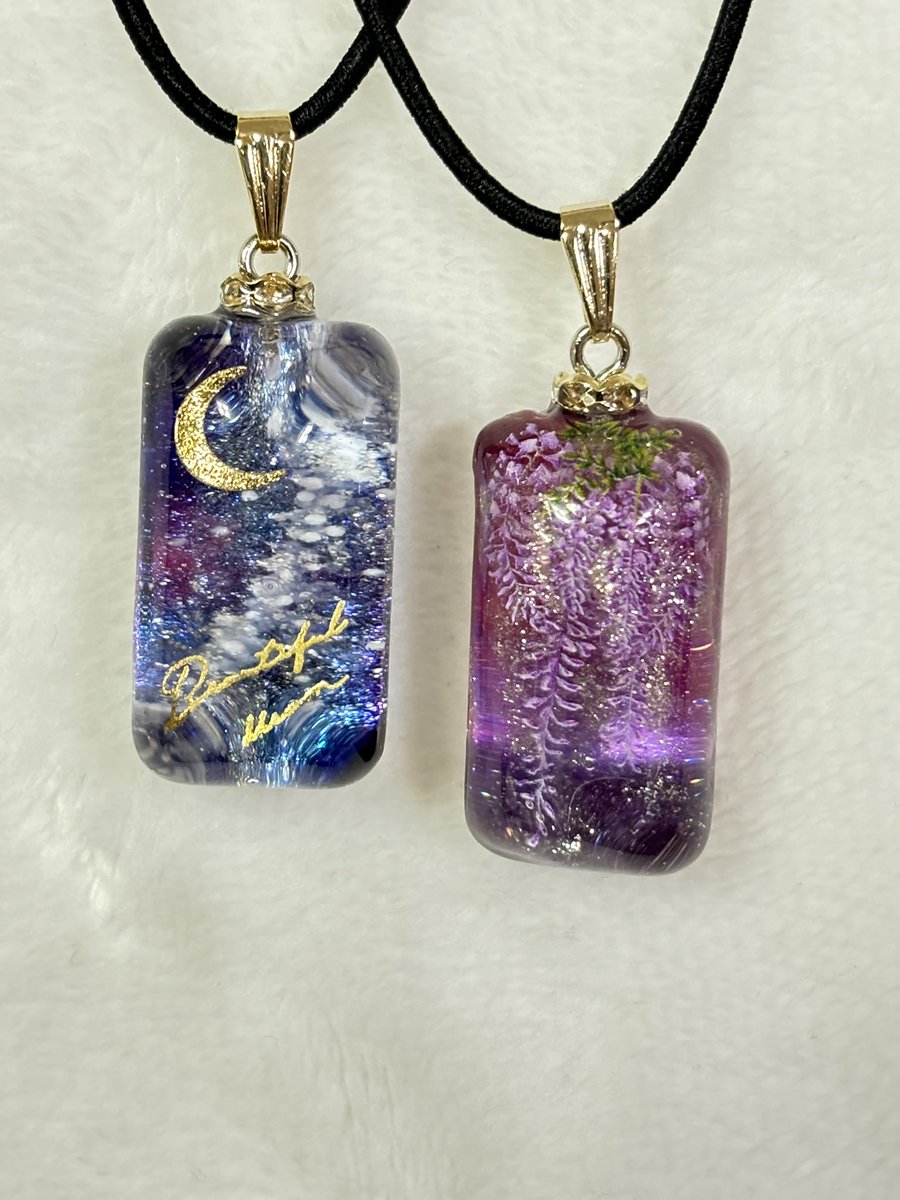potekichi130's tweet photo. ハンドメイドらぼさんのモールドでペンダントを作りました。
^ ^
#レジンアクセサリー
#ハンドメイド
#ハンドメイドらぼ https://t.co/A4Fua9KAvm