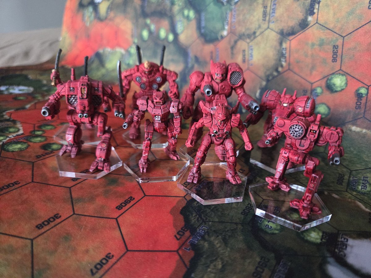 DapperRacc's tweet photo. Added a couple lances to the 5th Sword of Light and my Davion generic force. 

#battletech #miniaturepainting https://t.co/menusA1Fzh