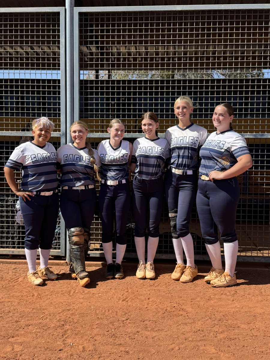 boulder_hs's tweet image. It’s Senior Night at Softball 🥎!  #bchs41 #bchssoftball #classof2026