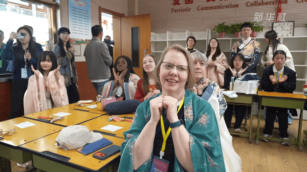 Hadrieladj23's tweet image. "Thrilled to share my latest training on Cross-Cultural Communication! Learned to bridge gaps with active listening u0026 context awareness—key for global teams. Grateful for the interactive workshops u0026 peer insights!  #TrainingJourney #GlobalCollaboration"