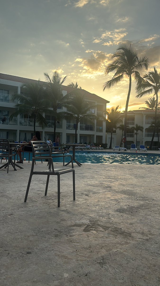 Lyss ♕ | Findom tweet media