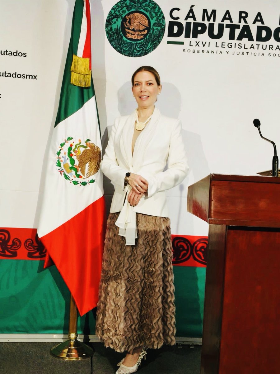 SeleneAvilaF's tweet image. #Gratitud y alegría.