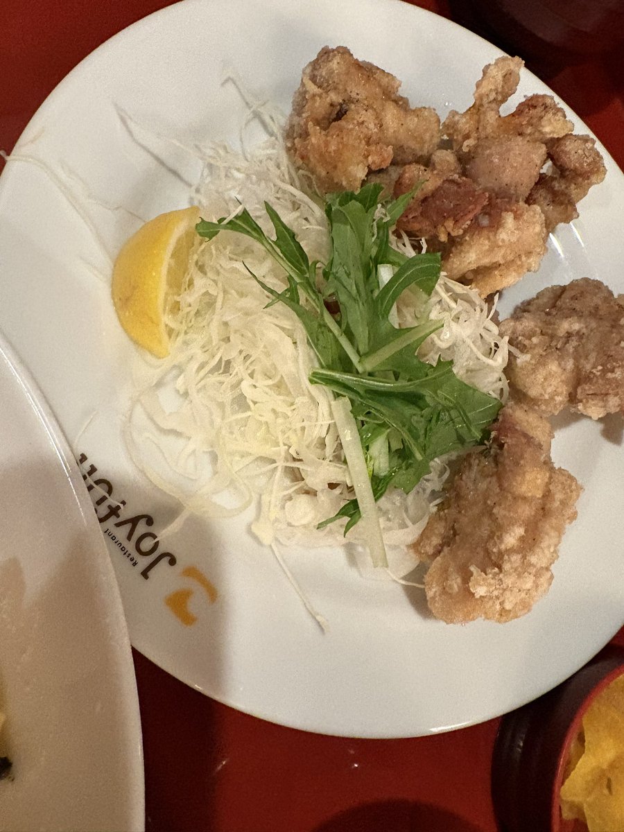 cabbage184184's tweet image. 失礼します。
（মাফ করবেন, ）

キャベツです。
（এটা বাঁধাকপি।）

#SCD
#キャベツ
#cabbage 
#失礼しますキャベツです 
#野菜