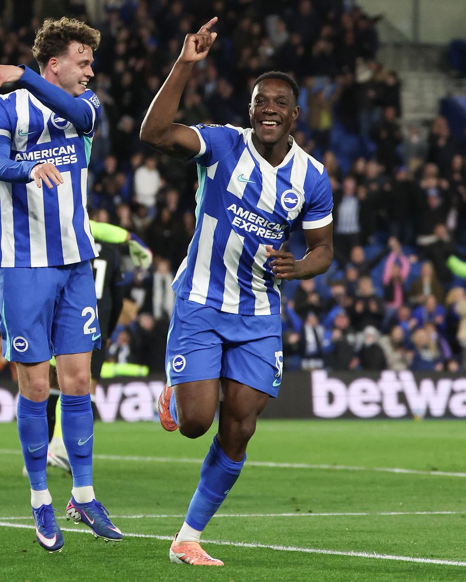 Danny Welbeck tweet media