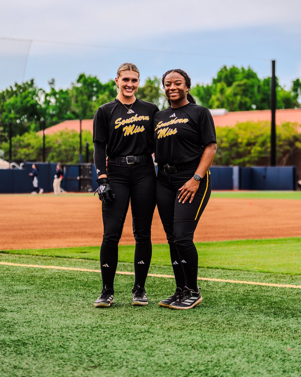 SouthernMissSB's tweet image. 𝐒𝐡𝐨𝐰𝐭𝐢𝐦𝐞 𝐩𝐫𝐞𝐩𝐚𝐫𝐚𝐭𝐢𝐨𝐧 ✅ 👏

#SMTTT | #LockedIn