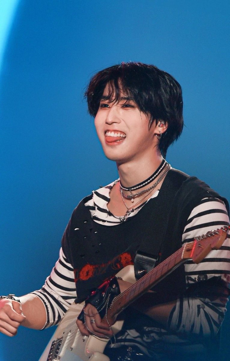 sabrI.Na 🌸 tweet media