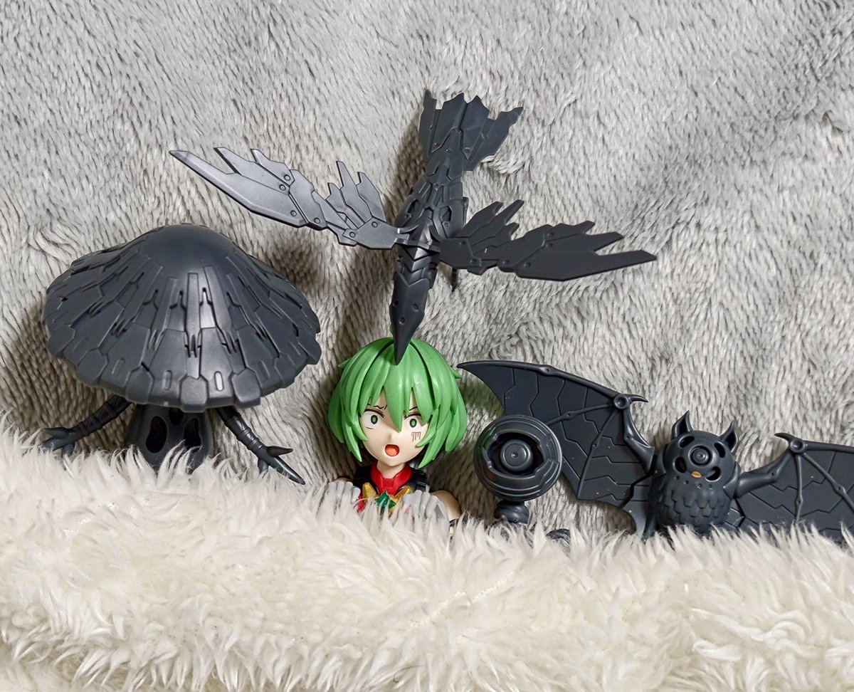 おはようございます。
水曜日です。
本日も頑張っていきましょう！

昨日の夜久々にミキシングしてました。間に合えば4月中に出すのでそれまでシャルロナさんで場繋ぎ。