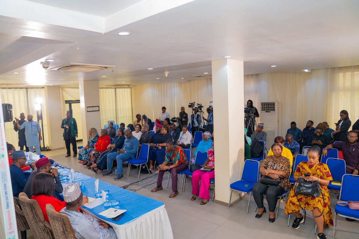 Dr. Muyi Aina tweet media