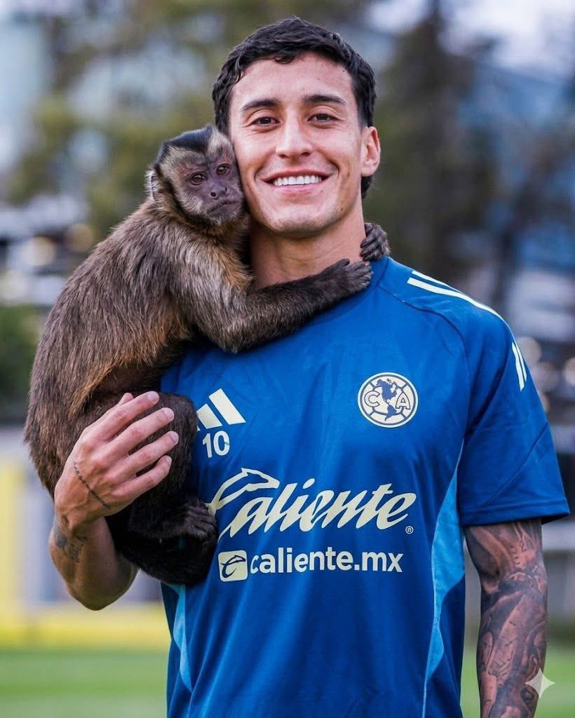 Zendejas y Helinho ya hicieron las paces y este pendejo todavía llorando 3 días después JAJAJAJAJAJA