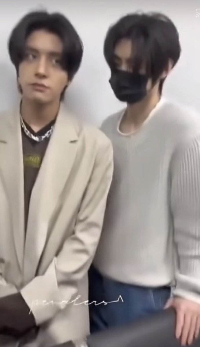 유유.ᐟ ⭑ tweet media