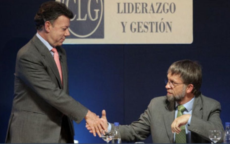 Martín Santos tweet media