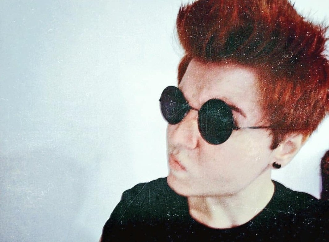 кнут и пряник tweet media