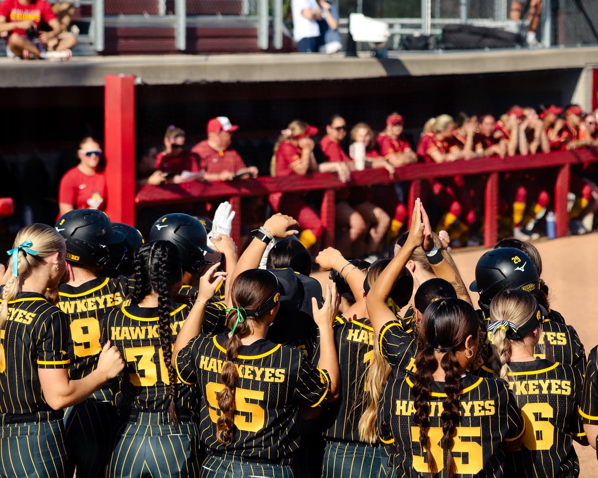 The Iowa Hawkeyes tweet media