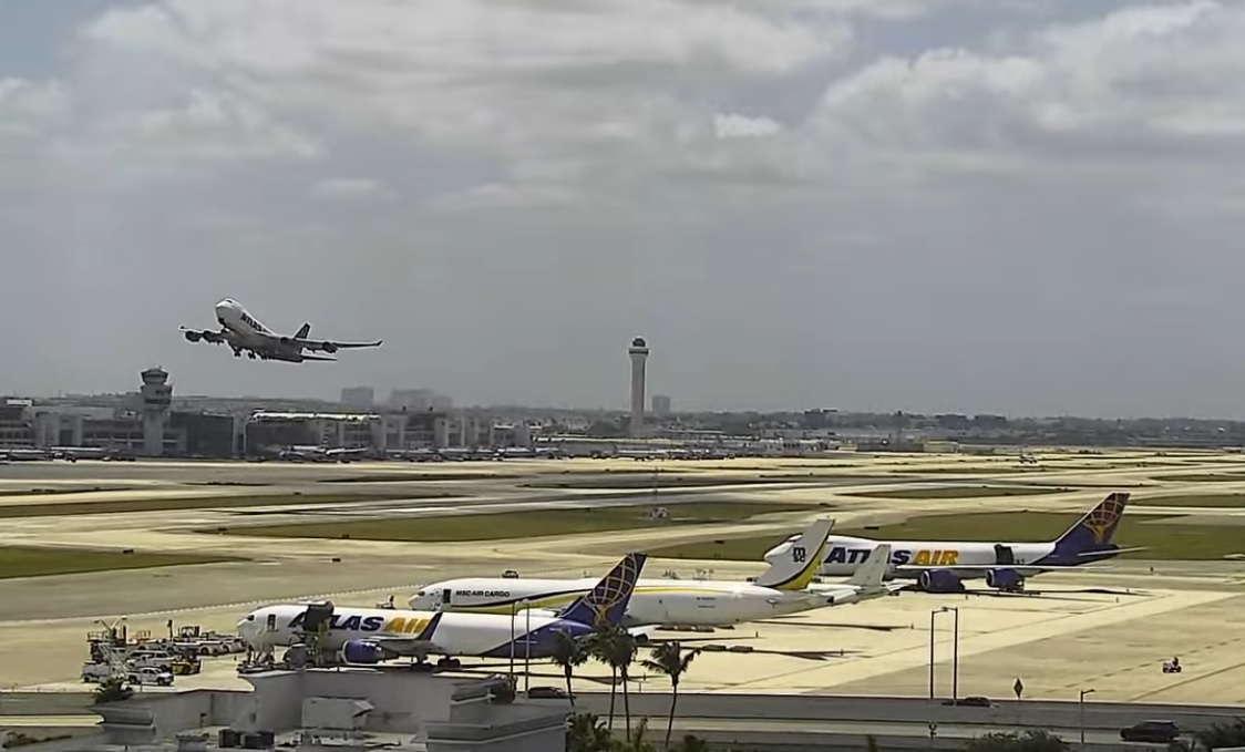 AirportWebcams's tweet image. NEW: More live airport #webcams in the database today.

* New cams in Brazil, USA, Australia &amp;amp; Italy
* Added or replaced links for webcams in the USA, Belgium, South Africa, Czech Republic, Germany, UK, Switzerland &amp;amp; more: airportwebcams.net

#avgeek #aviation #airport