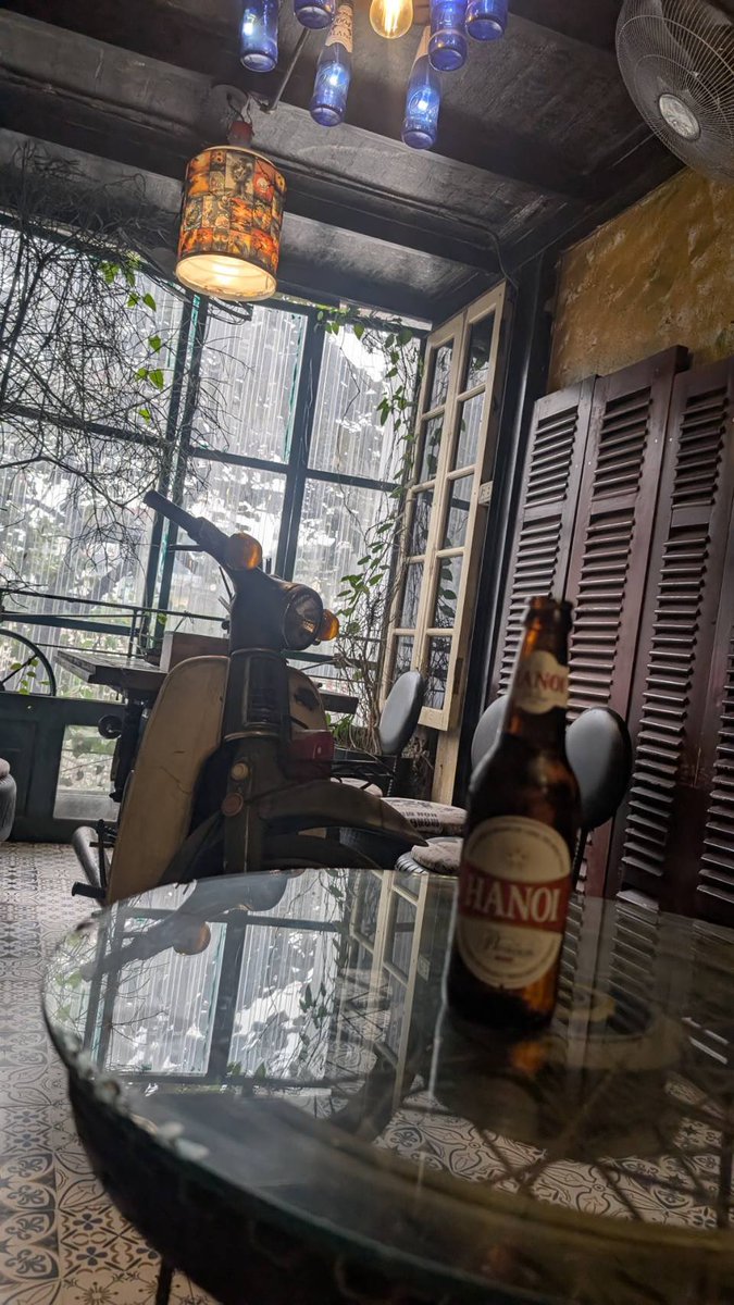 egisvon's tweet image. いやそれは西成に対する解像度が低すぎるだろう、ステロタイプを好むのはわかるが。まあしかし西成に対する解像度なんて低くてもなんら問題もないな。むしろ低い方が真っ当。
※写真は現在ベトナム在住のムスメの近況
。
#nm