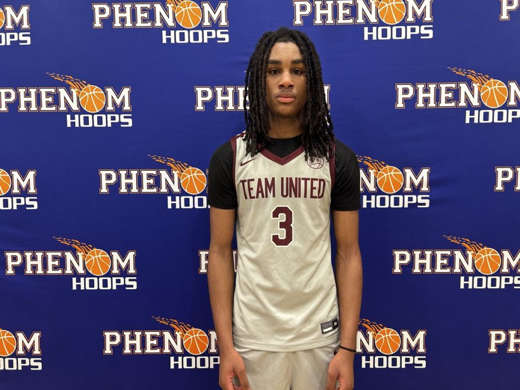 Phenom_Hoops's tweet image. Player Standouts at Phenom Carolina Showcase (Part Four)
#PhenomHoops 

Read: phenomhoopreport.com/player-standou…