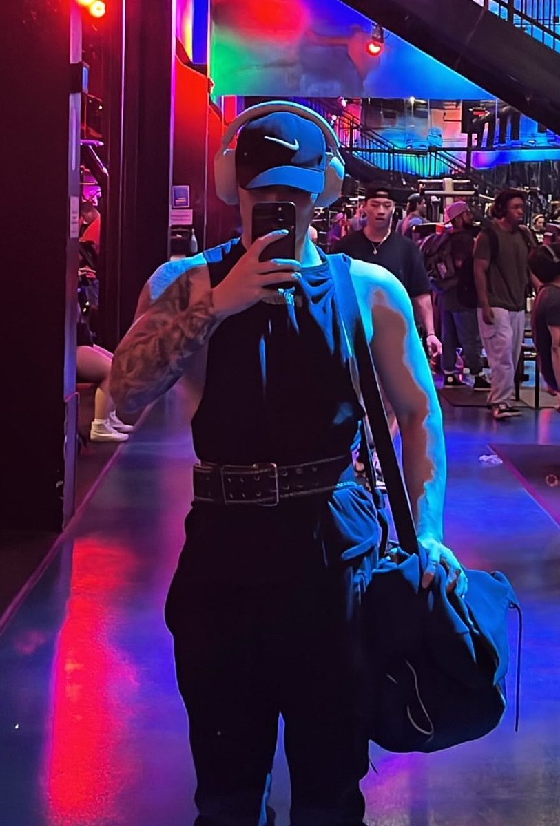ryubabyblu_'s tweet photo. Arm day https://t.co/XvzyCUQZe3