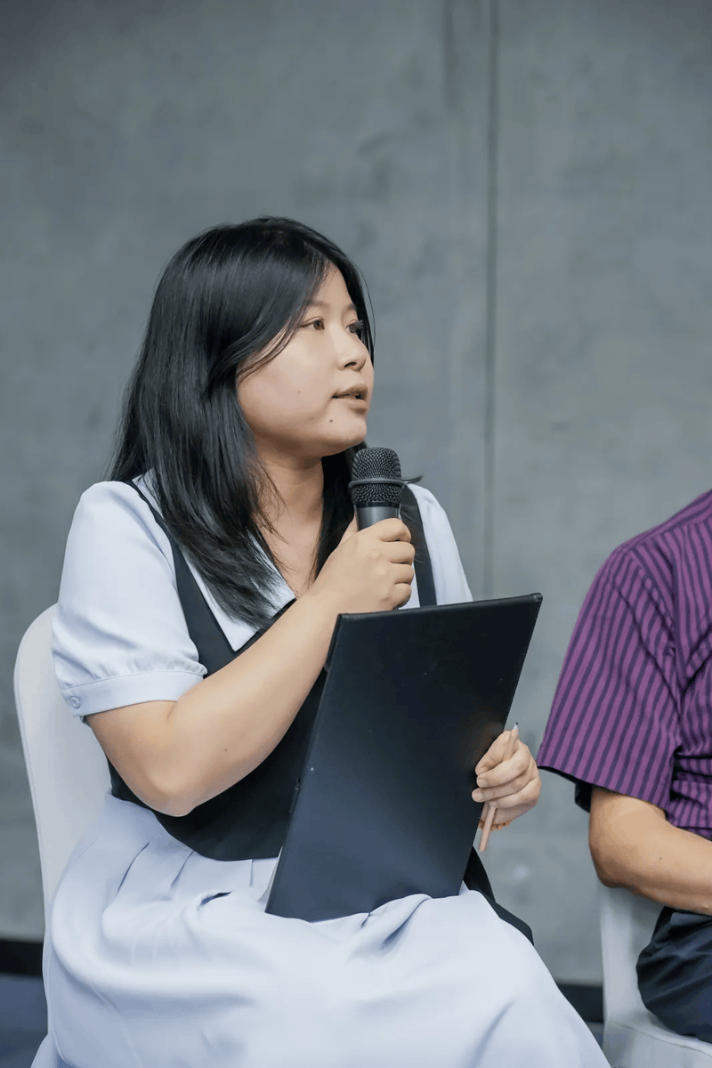 AmudaManimark's tweet image. "Thrilled to share insights at [公司/组织名]’s #ProductDesign workshop! Dived into user-centric frameworks + real-world case studies—great energy from the team. Grateful for the learning exchange!  #UXDesign #Training"