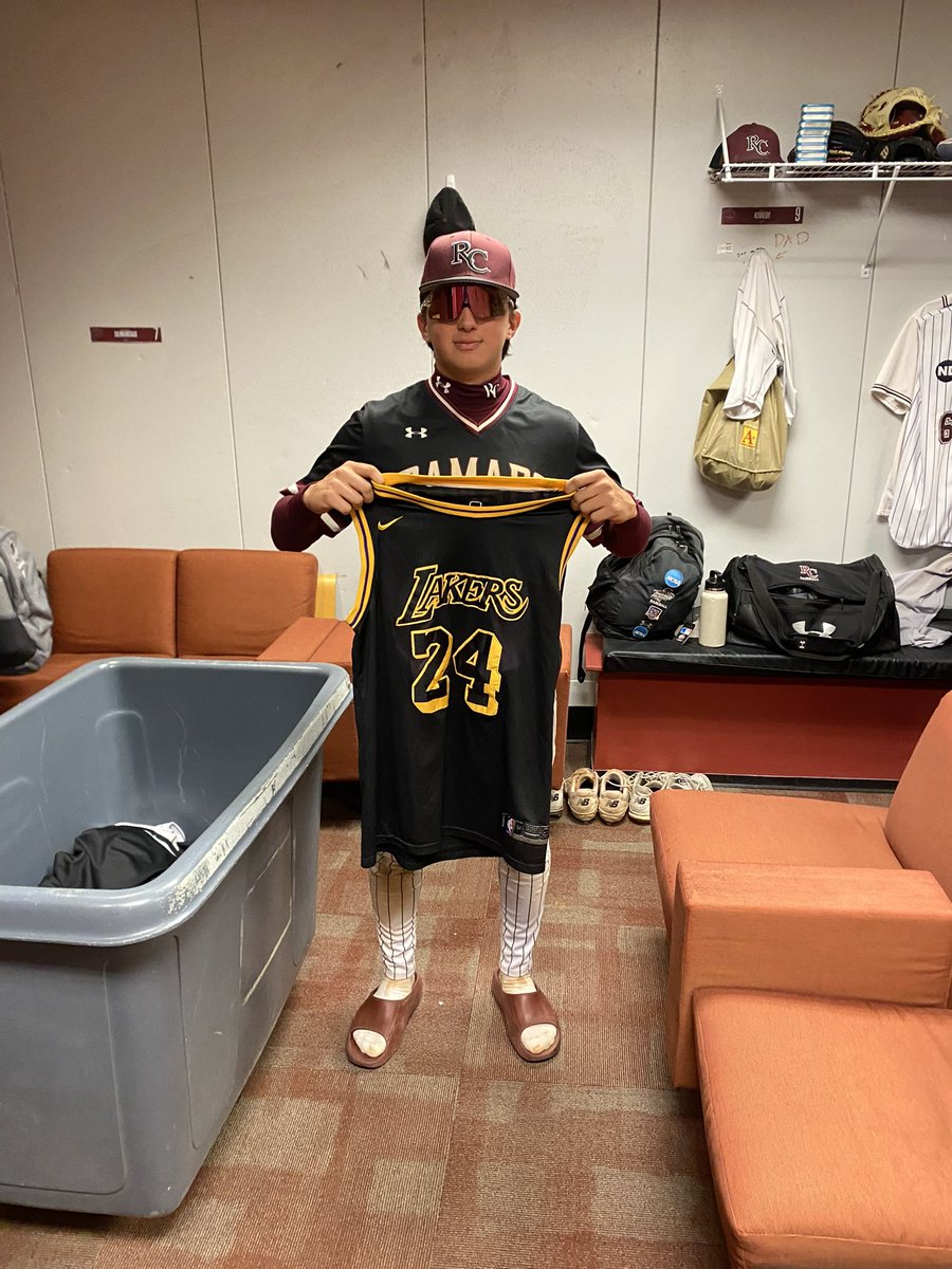 rcnj_baseball's tweet photo. 13-3 W over Centenary and the birds improve to 25-9. #MambaMentality POG: Julian Schultz: 3-4, 2B, 3B, 2 SB, 3 RBI, 2 R

Joe Micchio: W (3-0), 5 IP, 2 H, 0 R, 4 K
Eldon Lempa: 1.2 IP, 3 K
Jack Tallent: 3-5, 2 2B, 2 RBI, 3 R
Nick Pellegrino, Dan Maglio: 2 hits each

#WeAreRCNJ https://t.co/KFOC7s7fZ4