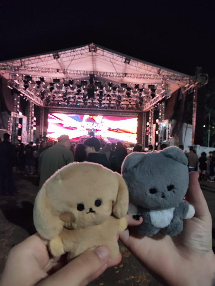 brought siyoo to our local rock festival ☆