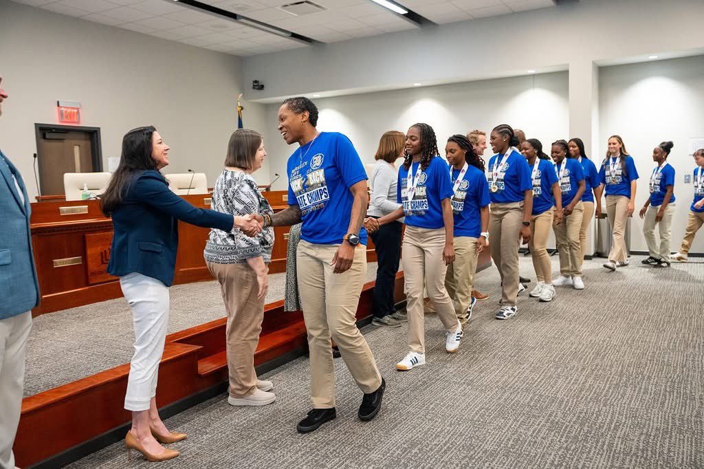 ladystagshoops's tweet image. We don’t take anything for granted! For the 2nd year in a row, we were recognized at the BCSD Board Meeting for our State Championship season. Forever grateful! Thank you, BCSD Board of Education, for the invitation! #statechamps #back2back💍💍 #resilient #bettertogether