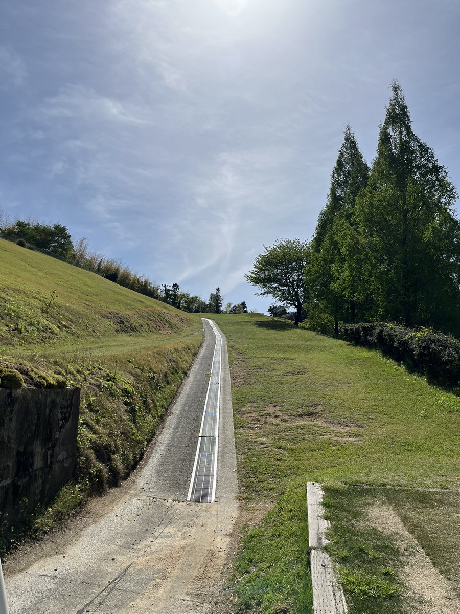 vivianvib's tweet image. お昼にカレーうどん

うまっ❤️

美味しいに決まってるー✨

で、ゴルフ⛳️

まだまだ練習要るわ

ドローンもサバゲーもゴルフもお金かかるなぁ、もうっ💢😂

#ゴルフ #golf #いつかセントアンドリュースまわりたい🏌️‍♀️