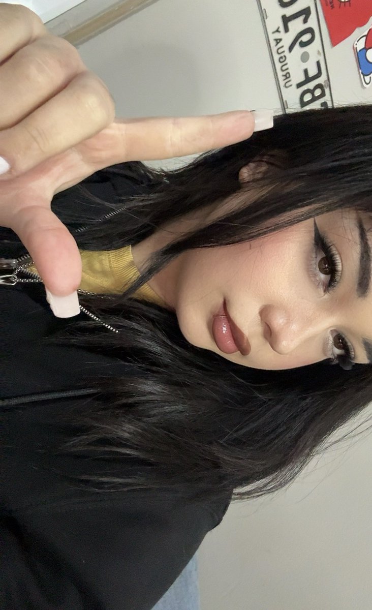 Diosajazzz's tweet photo. activa para joderte y dejarte vacío como tanto te gusta 👑🐶
#sumisosfinancieros #paypig #pagafantas #paypal #peleles #financieros #sumisos #atm https://t.co/rTeYUfWNX3
