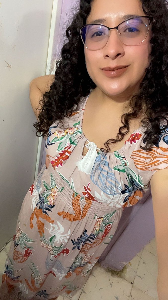 maría luz tweet media