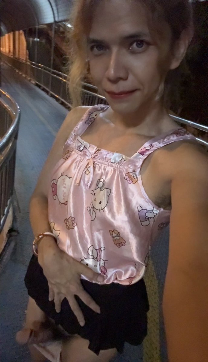 ใครอยากมาเล่นกับเราตอนกลางคืนทักมาได้นะ สะพานลอยวิภาวดี , ริมถนนพระรามเก้า , กาญจนา ใครสะดวกตรงไหนบอกเลย เรามีรถ เดี๋ยวไปให้อมถึงที่