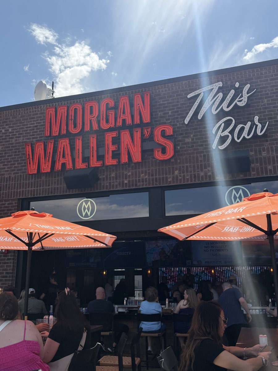 DanicaMay21's tweet image. not saying i came to nashville for @MorganWallen 🤭 but his bar is the reason i ended up in honky tonk 🤠🍻

gotta try more drinks next time 🥃🍸🍹🍷🍾😉 #nashville #tennessee #honkytonk #morganwallen