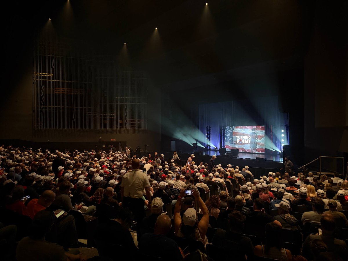 Andrew Kolvet tweet media