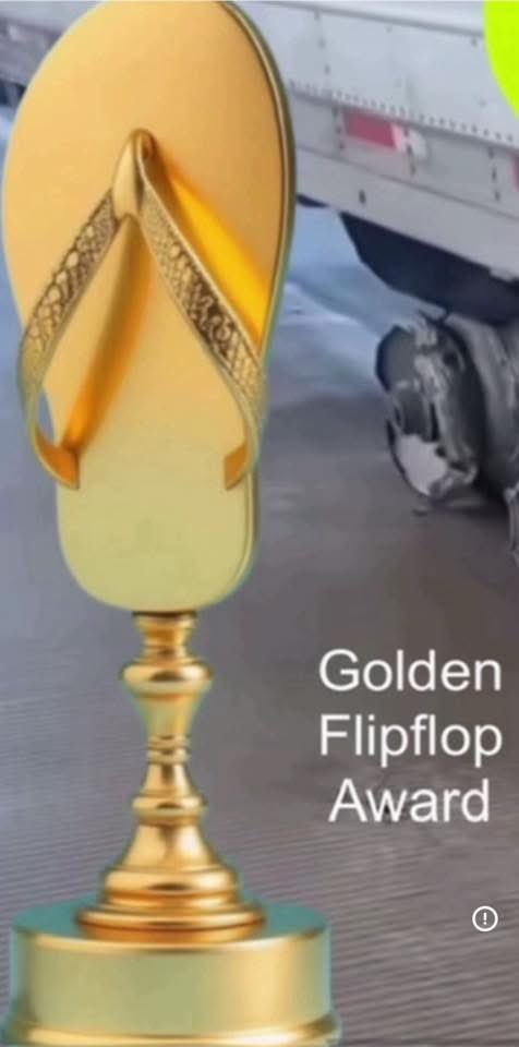 Dropthedamnpuck! tweet media