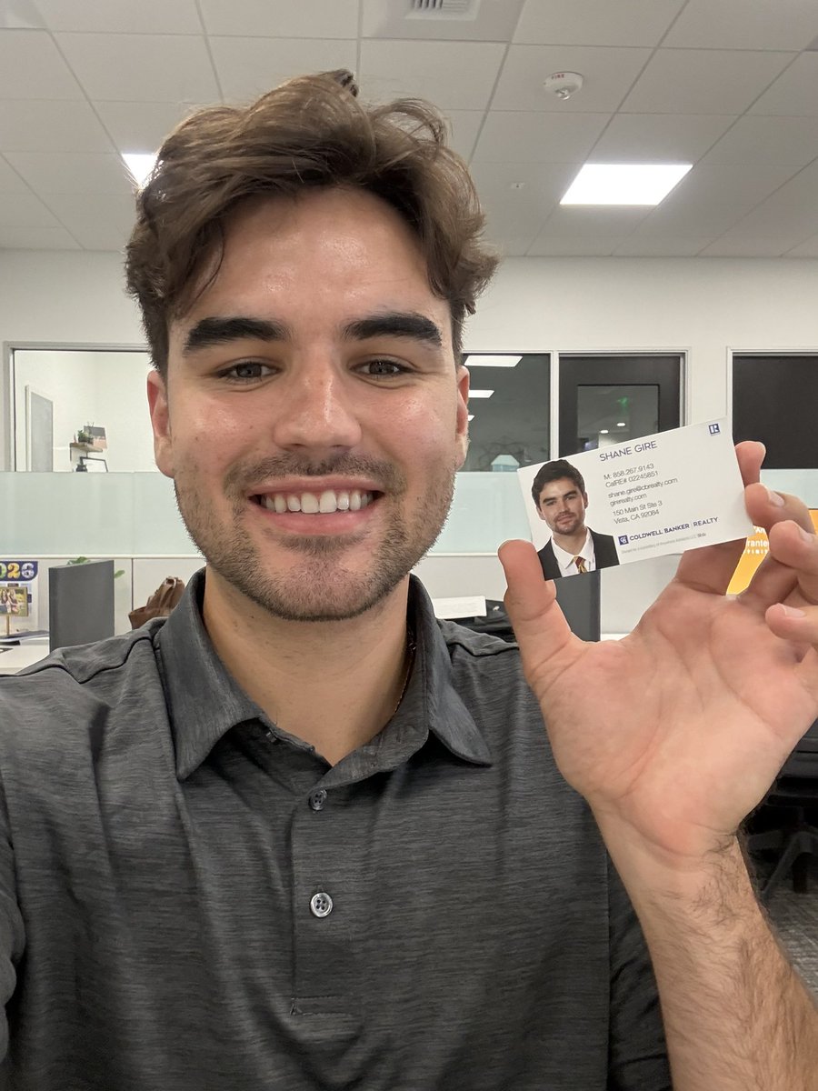 GireRealty's tweet image. New business cards!! 

#realtor