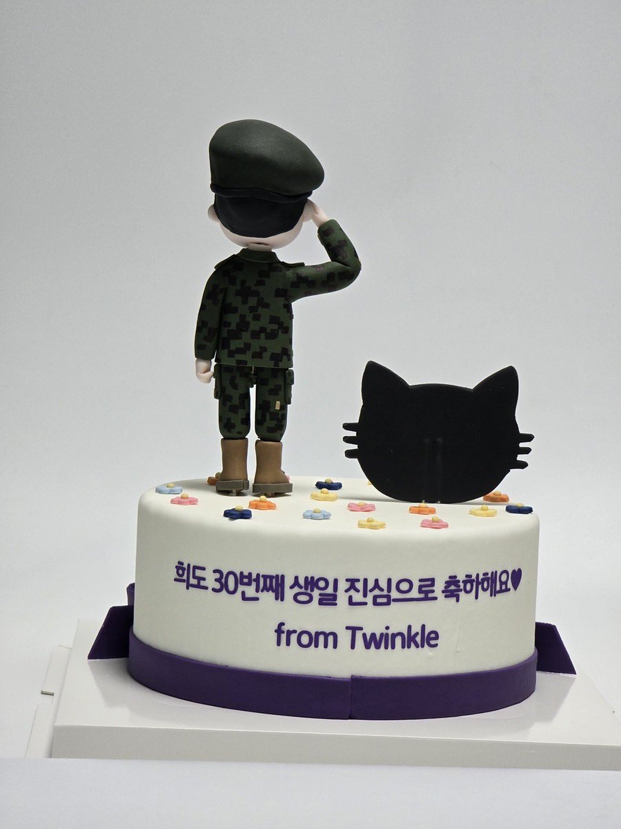 🎂ヒドくんセンイル企画2026🎂

ヒドくん30歳のお祝いに、Twinkleから『模型ケーキ』を贈りました🎂

企画に参加してくださった皆様と素敵なケーキを製作してくださった<a href="/cakekorea/">韓国ケーキサポート🍰食事&花差入れ</a>様に感謝します🥹💕
ありがとうございました🥰

#희도의_계절이_왔나봄

#유희도 #희도 #HEEDO #ヒド
<a href="/futore_official/">FUTORE</a>