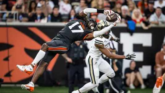AaronWilson_NFL's tweet image. Oregon State @BeaverFootball safety Skyler Thomas second meeting with #Falcons also met with #Ravens #Lions #Vikings #Seahawks per source. Second meetings with Vikings and Seahawks. Plus #Jaguars 
And invited to #Seahawks #49ers local prospect days
Excelled at Pro Day: 6'01, 210,